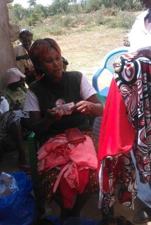 Catherine Wanza │ Clothes vendor │ Kithimani, Kenya